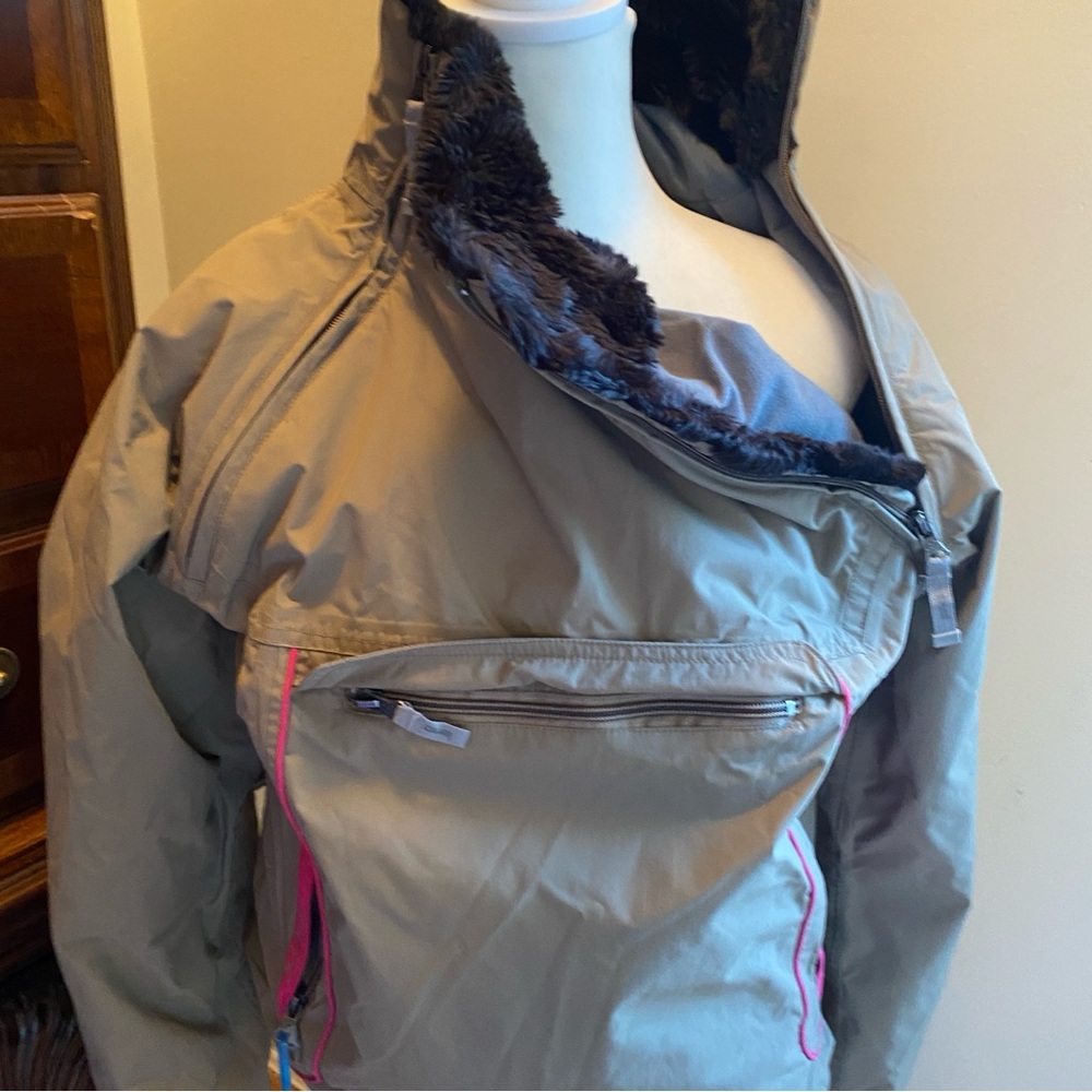 Dub Brand Weathergear Womens Snowboard Pullover Jacket Gray with Pink Accents Sm - Picture 3 of 11